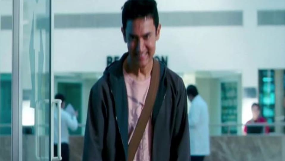 Aamir Khan Celebrity Style In Zoobi Doobi 3 Idiots 2009 From Zoobi Doobi Charmboard His last name was chanchad. tees
