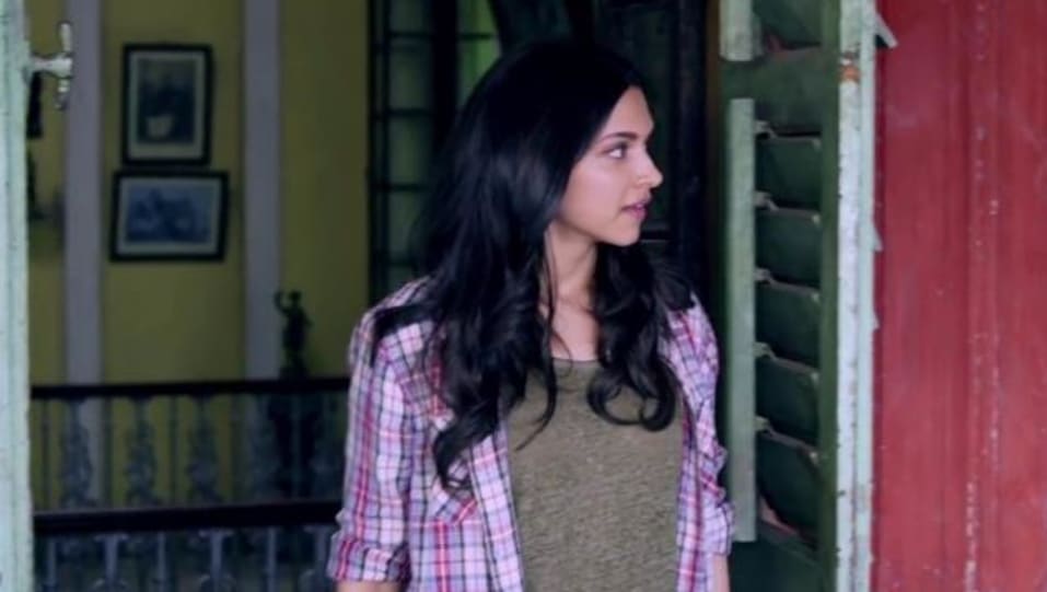 Deepika Padukone In Black Jeggings Outfit Celebrity Clothing Charmboard But, it's not just the dolled up deepika we admire.