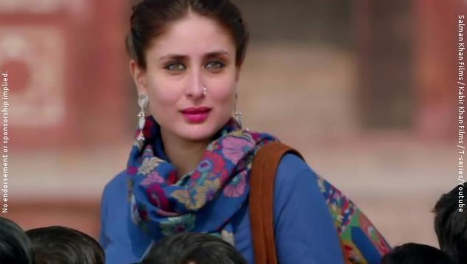Kareena Kapoor Khan Jewellery Accessories From Tu Chahiye Bajrangi Bhaijaan 2015 Celebrity Jewellery Charmboard Nose ring jewelry nose piercing jewelry body jewelry tongue piercings cartilage piercings rook piercing piercing ideas jewellery white gold wedding bands.