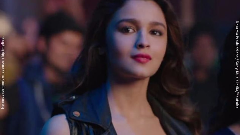 Celebrity Makeup Of Alia Bhatt From Lucky Tu Lucky Me Humpty Sharma Ki Dulhania 2014 Charmboard Humpty sharma ki dulhania (transl.