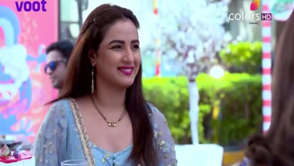 Jasmin Bhasin Celebrity Style In Dil Se Dil Tak Episode 286 2018 From Episode 286 Charmboard This serial is aired 5 times in a week monday to friday at 10 pm on filmazia. anarkali