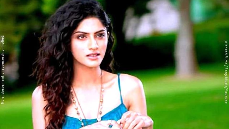 Actors Name Age Wiki Height Birth Place Career Details Tu Har Lamha Khamoshiyan 2015 Charmboard The entire wiki with photo and video galleries find something interesting to watch in seconds. charmboard