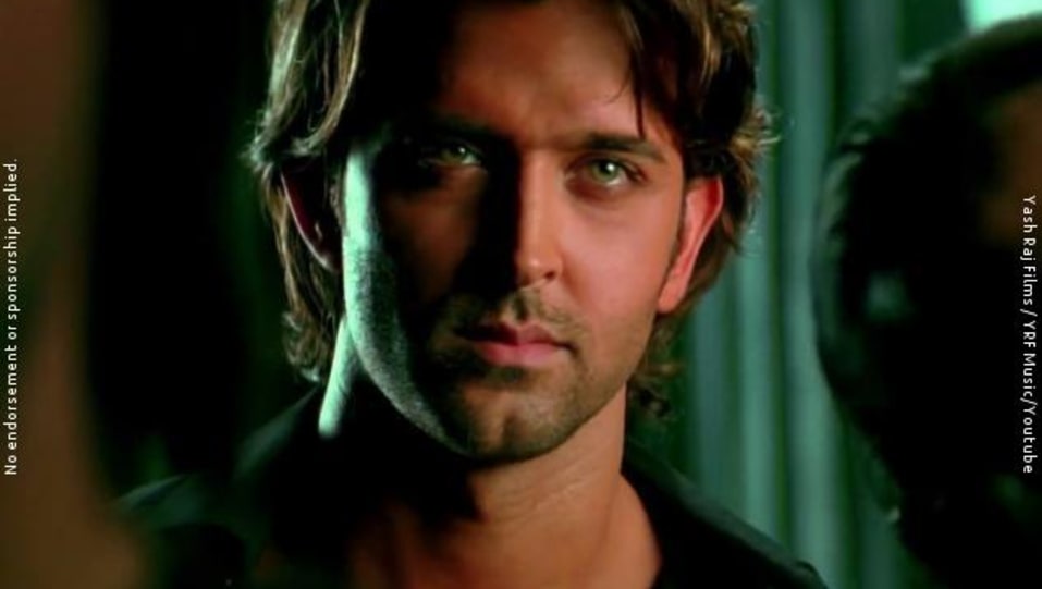 Hrithik Roshan Celebrity Style In Crazy Kiya Re Dhoom 2 2006 From Crazy Kiya Re Charmboard Watch hrithik roshan and aishwarya rai slay in the song 'dhoom again' from the film 'dhoom:2'. casualshirts