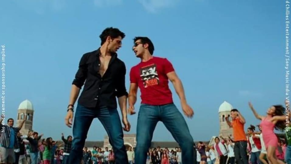 Sidharth Malhotra Celebrity Style In Kukkad Student Of The Year 2012 From Kukkad Charmboard Shraddha kapoor & siddharth malhotra's hot kiss in ek villain. casualshirts