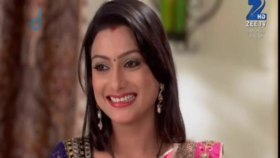 Aalika Sheikh Celebrity Fashion Footwear In Outfit Name Charmboard Get all the information about aalika sheikh.