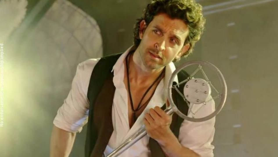 Hrithik Roshan In White Casualshirts Outfit Celebrity Clothing Charmboard Get other latest updates via a notification on our mobile app available on android and itunes. casualshirts