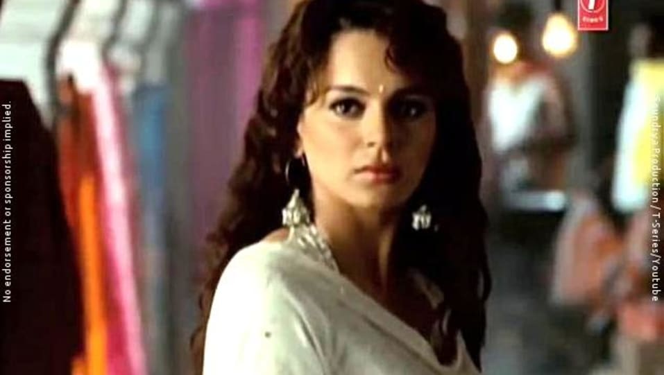 Kangana Ranaut Celebrity Style In Rangrez Tanu Weds Manu 2011 From Rangrez Charmboard Tanu weds manu returns is a 2015 romantic drama film starring kangana ranaut, r. kurta