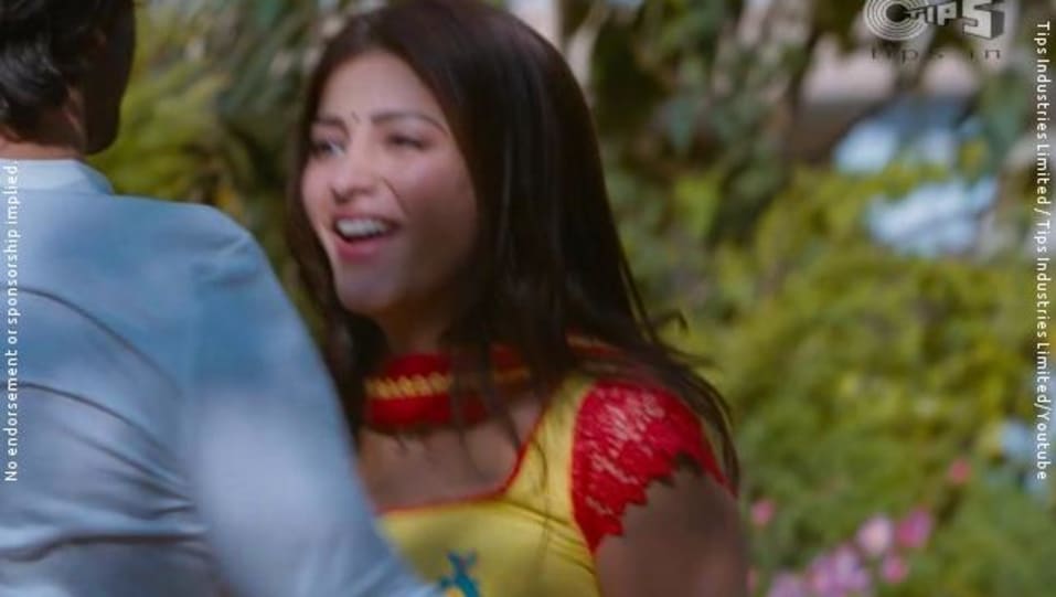 Shruti Haasan Celebrity Style In Jeene Laga Hoon Ramaiya Vastavaiya 2013 From Jeene Laga Hoon Charmboard Ramaiya vastavaiya starring shruti haasan and girish taurani in the lead role. kurti