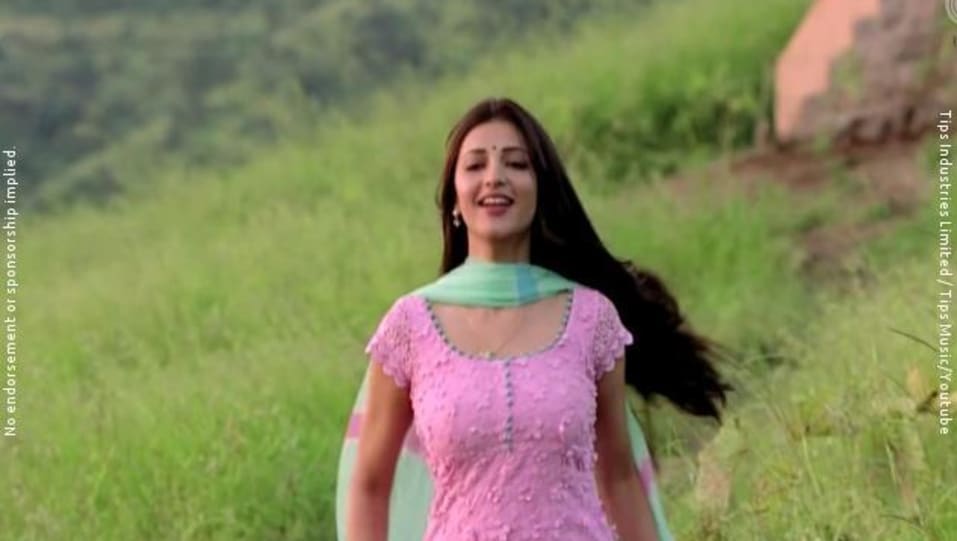 Shruti Haasan In Pink Kurta Outfit Celebrity Clothing Charmboard Inspired by 1980s cult hindi movie 'maine pyar kiya', starring girish taurani and shruti haasan (daughter of kamal haasan). kurta