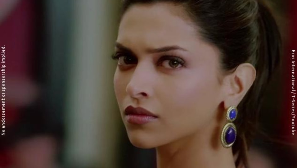 Deepika Padukone Celebrity Style In Jhak Maar Ke Desi Boyz 2011 From Jhak Maar Ke Charmboard Hot deepika padukone, deepika padukone 'desi boyz', cast movie 'desi boyz'. dress