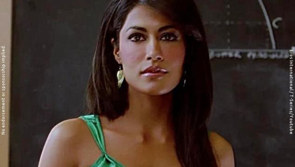 Actors Name Age Wiki Height Birth Place Career Details Allah Maaf Kare Desi Boyz 2011 Charmboard The movie desi boyz can be watched in high definition on dailymotion below. allah maaf kare desi boyz 2011