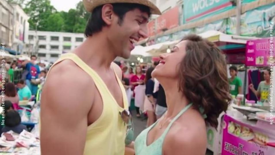 Nushrat Bharucha Celebrity Style In Heeriye Pyaar Ka Punchnama 2 2015 From Heeriye Charmboard The filmmakers have released the second song heeriye from pyaar ka punchnama 2. tops