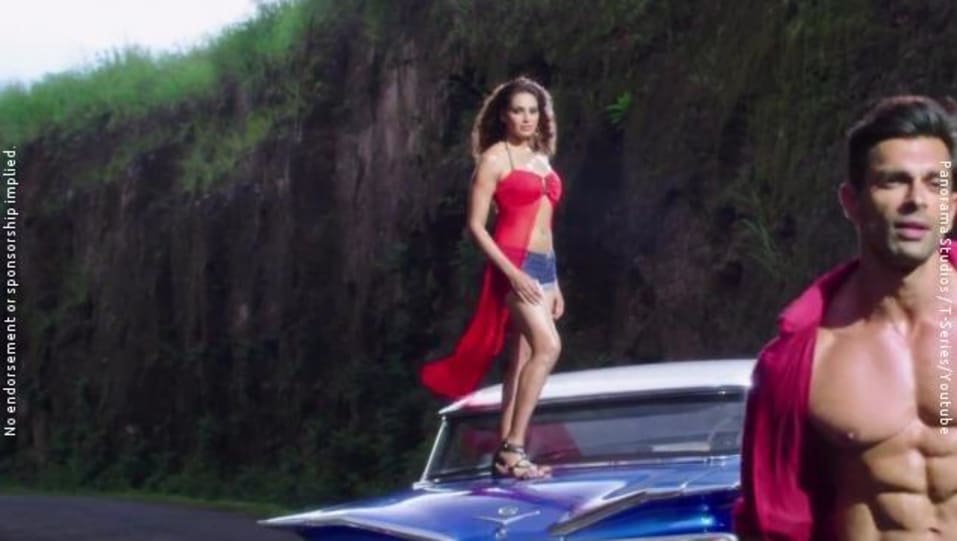 Bipasha Basu Celebrity Style In Katra Katra Alone 2015 From Katra Katra Charmboard Ankit tiwari & prakriti kakar. dress