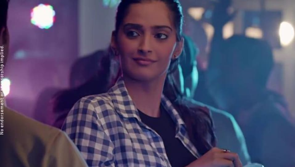 Actors Name Age Wiki Height Birth Place Career Details Dolly Ki Doli Dolly Ki Doli 2015 Charmboard Ya da en azından dışarıdan bakıldığında öyledir: charmboard