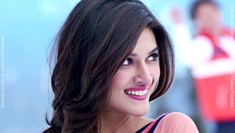 Kriti Sanon Celebrity Style In Rabba Heropanti 2014 From Rabba Charmboard Aamir khan launches 'heropanti' trailer | tiger shroff, kriti sanon, subhash ghai, jackie shroff.