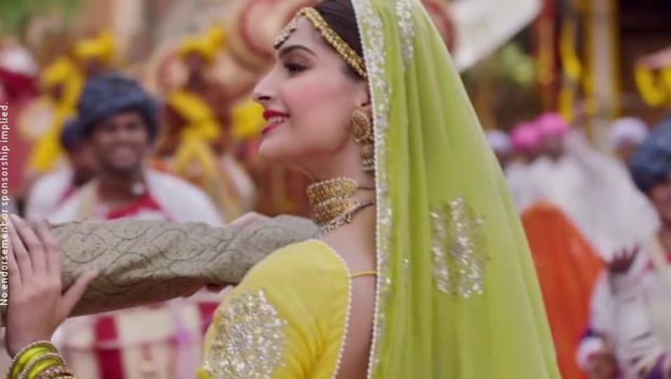 Sonam Kapoor Celebrity Style In Prem Ratan Prem Ratan Dhan Payo 2015 From Prem Ratan Charmboard