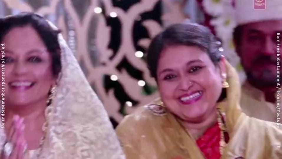 Supriya Pathak Jewellery Accessories From Sweety Bobby Jasoos 2014 Celebrity Jewellery Charmboard A film that celebrates the aspiration of bobby, who wants to become the number one detective in the old city area of hyderabad. charmboard