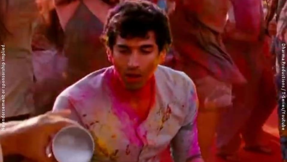 Aditya Roy Kapur Celebrity Style In Balam Pichkari Yeh Jawaani Hai Deewani 2013 From Balam Pichkari Charmboard