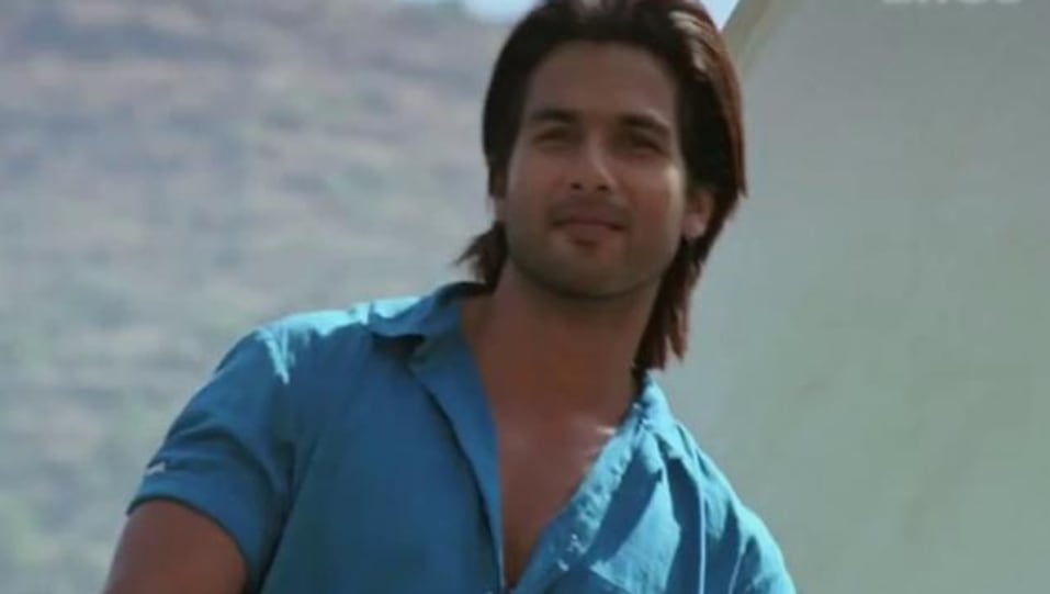 Shahid Kapoor Celebrity Style In Allah Jaane Teri Meri Kahaani 2012 From Allah Jaane Charmboard