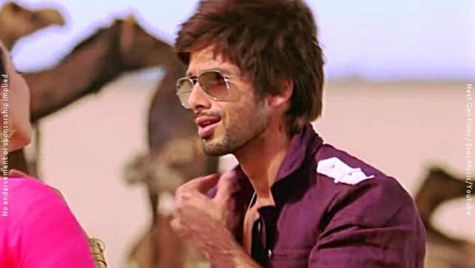 Social Buzz Shahid Kapoor Latest News Images Updates Posts Saree Ke Fall Sa R Rajkumar 2013 Charmboard Rajkumar #gandi baat #pritam #mika singh #kalpana patowary #punjabi #bollywood #bollywood music #bollywood songs #shahid kapoor #sonakshi sinha #sonu sood. saree ke fall sa r rajkumar 2013