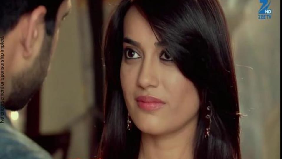 Surbhi Jyoti Celebrity Style In Qubool Hai Episode 6 15 From Episode 6 Charmboard