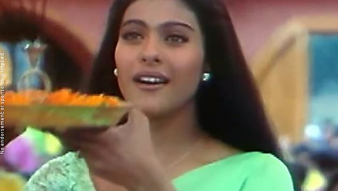 Kajol Celebrity Style In Raghupati Raghav Kuch Kuch Hota Hai 2014 From Raghupati Raghav Charmboard