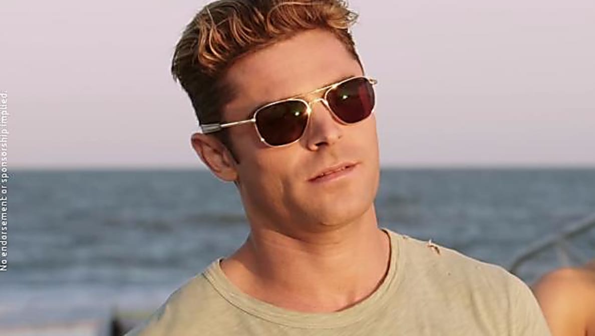 Zac Efron Celebrity Style In Baywatch Hindi Trailer 3 2017 From Hindi Trailer 3 Charmboard