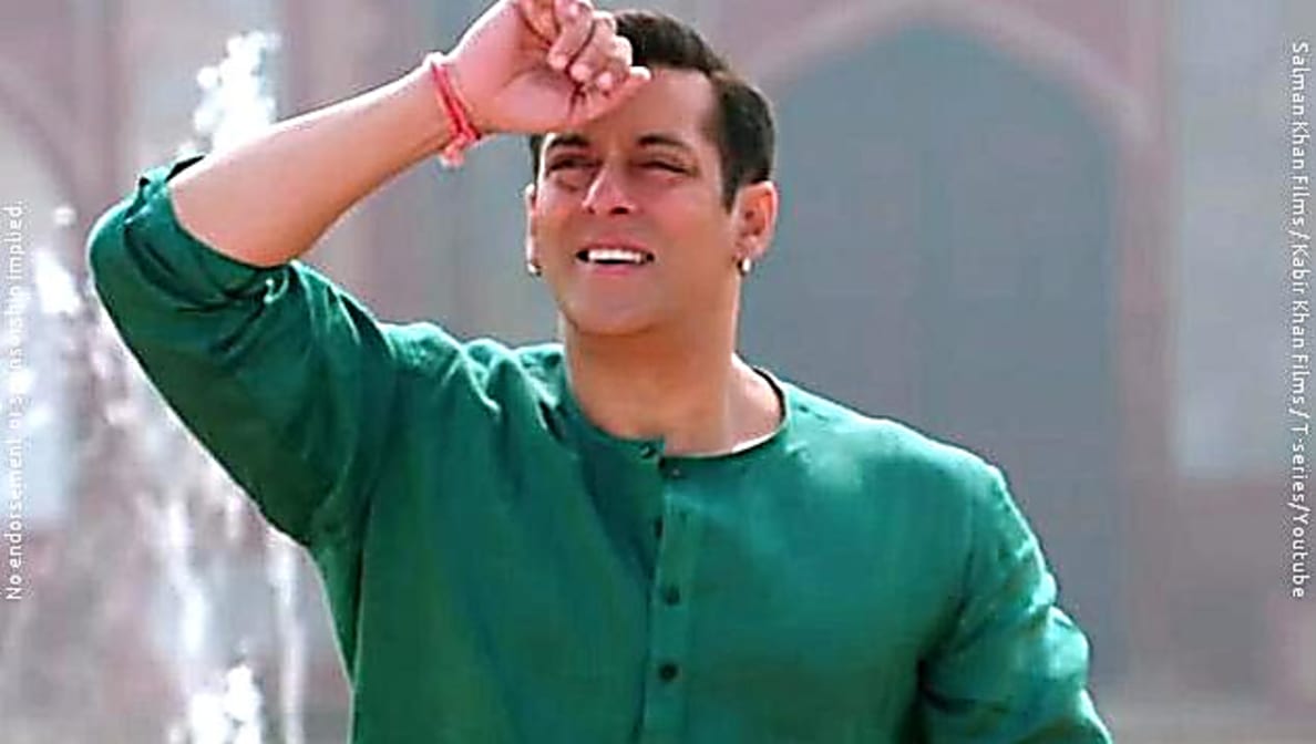 Salman Khan Celebrity Style In Tu Chahiye Bajrangi Bhaijaan 2015 From Tu Chahiye Charmboard