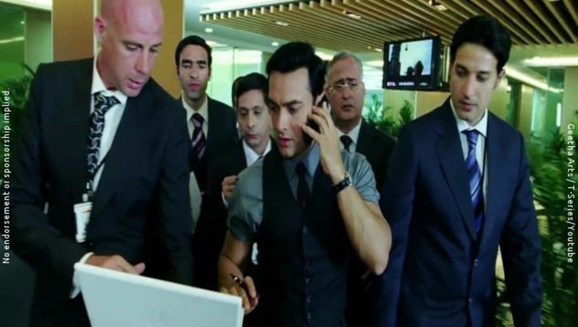 Aamir Khan Celebrity Style In Behka Ghajini 2008 From Behka