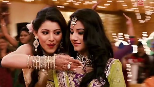 Actors Name Age Wiki Height Birth Place Career Details Jab Mehndi Lag Lag Jaave Singh Saab The Great 2013 Charmboard Her breast/bra size 34, waist size 27. jab mehndi lag lag jaave singh saab