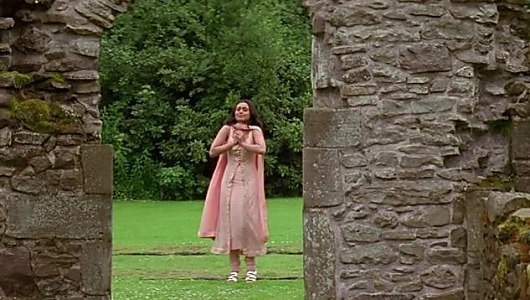 Rani Mukerji In Peach Blazer Outfit Celebrity Clothing Charmboard Also you can try different outfits with leggings such as kurtis or tops, as in salwar suits. blazer