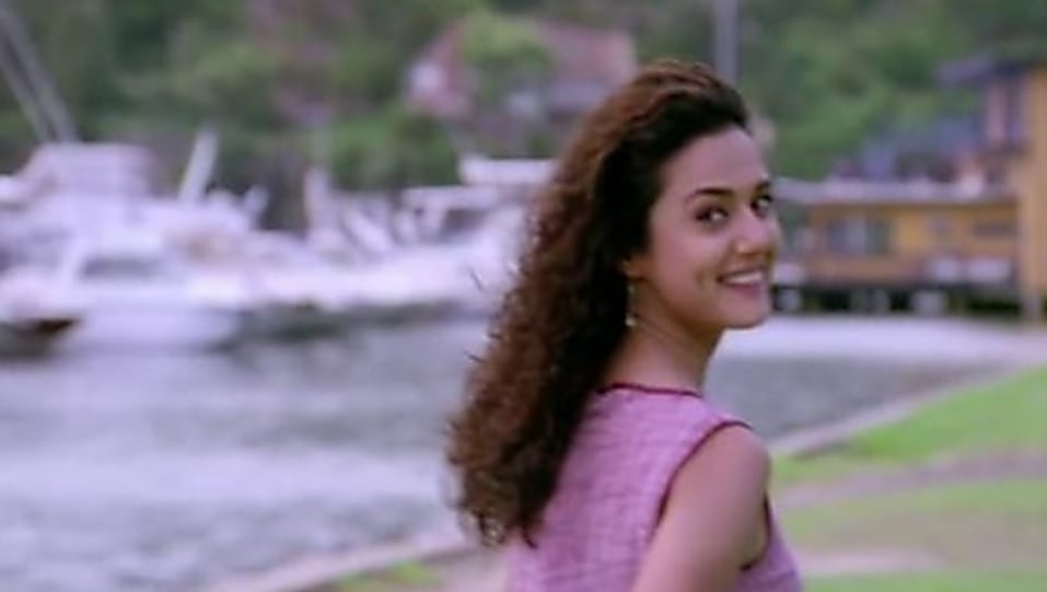 Preity Zinta Curly Hair Dil Chahta Hai Ameesha Patel Fans Her role in 'dil chahta hai' and 'dil hai tumhara' was appreciated and liked by all and that has made her an actress to reckon with in bollywood. preity zinta curly hair dil chahta hai