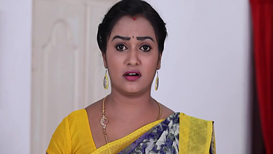 Get Swathi Medium Side Part Ponytail Hairstyle In Oru Orla Oru