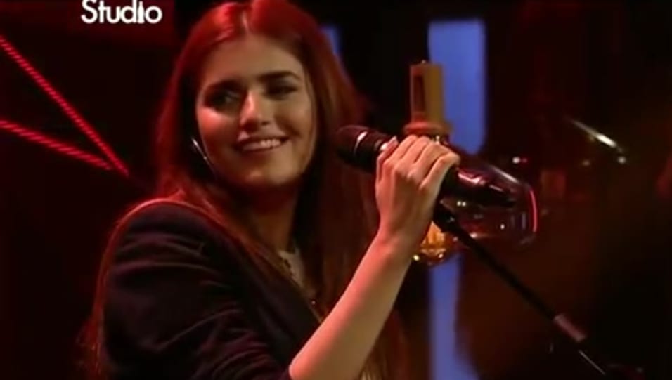 Momina Mustehsan Celebrity Style In Muntazir Coke Studio Season 10 2017 From Muntazir Charmboard The songs are performed by a variety of artists from pakistan. blazer
