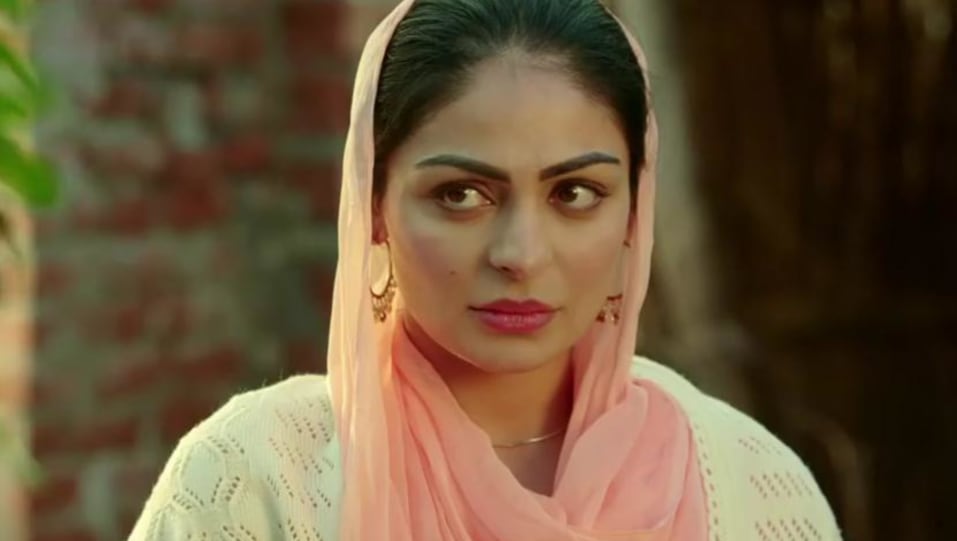Neeru Bajwa Celebrity Style In Laung Laachi Rooh De Rukh 2018 From Laung Laachi Charmboard Laung laachi a newly married couple choose while the husband attempts to win and to live as strangers. patiala suit