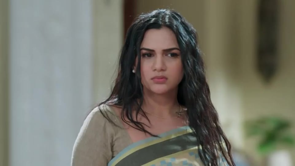 Akanksha Chamola Celebrity Style In Bhootu Episode 190 2018 From Episode 190 Charmboard Do share if you like. earrings