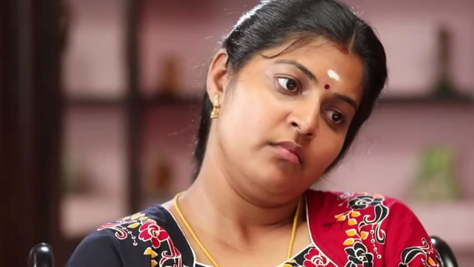 Actors Name Age Wiki Height Birth Place Career Details Yaarudi Nee Mohini Episode 304 2018 Charmboard Biography mohini is an indian actress who has acted in south indian films, in malayalam, tamil, kannada and telugu movies. yaarudi nee mohini episode 304