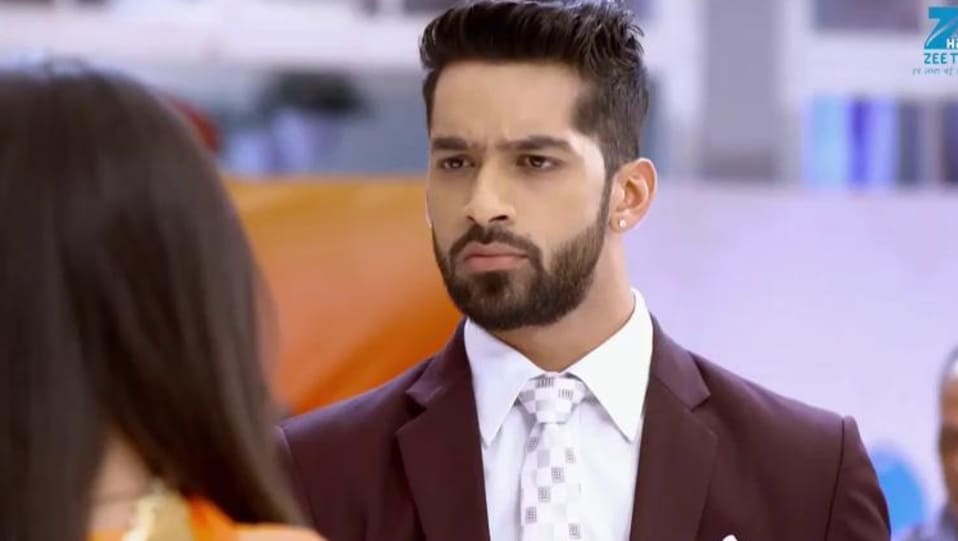 Karan Vohra Celebrity Style In Zindagi Ki Mehek Episode 201 2017 From Episode 201 Charmboard She started with a dud movie 'mumbai salsa'. formalshirts