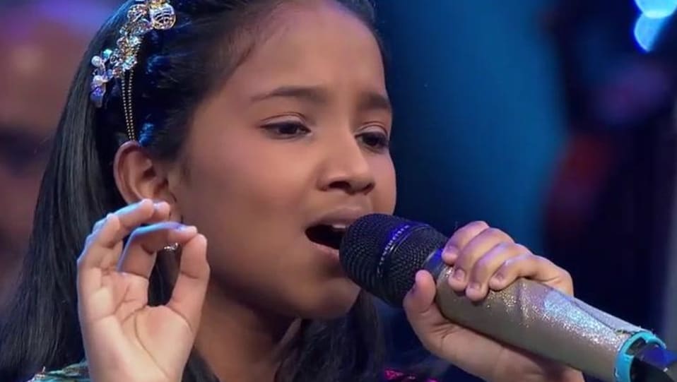Social Buzz Anjali Gaikwad Latest News Images Updates Posts Sa Re Ga Ma Pa Lil Champs 2017 Episode 67 2017 Charmboard Awesome song banarasiya by anjali gaikwad vs shreya ghoshal. sa re ga ma pa lil champs