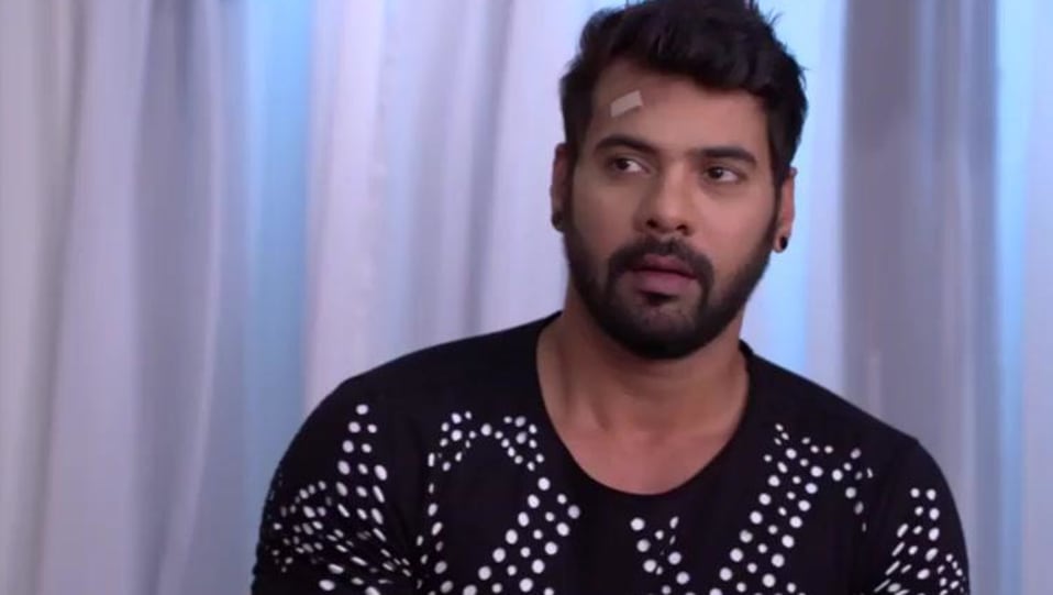 Shabbir Ahluwalia Celebrity Style In Kumkum Bhagya Episode 1005 2017 From Episode 1005 Charmboard Do you think she and shabbir should be more active on social media?