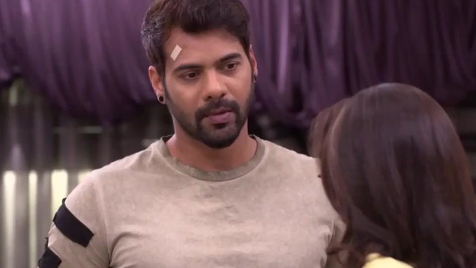 Shabbir Ahluwalia Celebrity Style In Kumkum Bhagya Episode 1007 2018 From Episode 1007 Charmboard Kiedy i gdzie urodziła się shabbir ahluwalia?