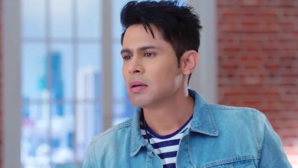 Sudeep Sahir Celebrity Style In Wo Apna Sa Episode 250 2017 From Episode 250 Charmboard ← (left arrow) go to previous season. necklace