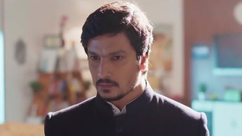 Actors Name Age Wiki Height Birth Place Career Details Bhootu Episode 122 2018 Charmboard The kapil sharma vs urvashi rautela best comedy. bhootu episode 122