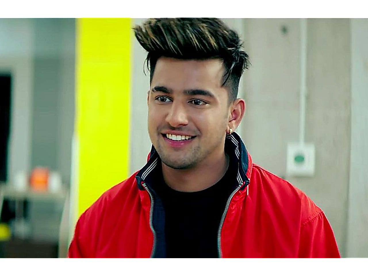 We Are Crushing Over Jass Manak S Gravity Defying Hairstyle We Are Crushing Over Jass Manak S Gravity Defying Hairstyle