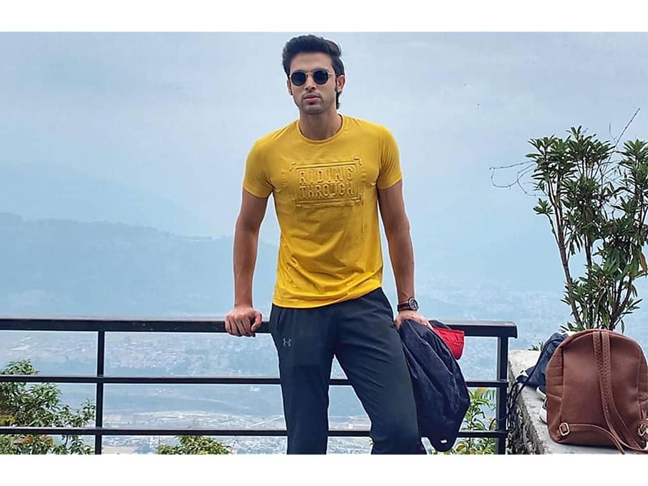 Parth Samthaan S Vacay Look Is Everything You Would Ever Want This fc is dedicated to parthparth posted our gift pic on snapchat & edit on ig(previous account)met parth on 24th may(mumbai) & on 23rd october(kolkata). parth samthaan s vacay look is