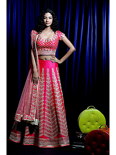 Shivangi Joshi S Pink Lehenga Is Perfect For The Wedding Season 144,476 likes · 351,884 talking about this. shivangi joshi s pink lehenga is