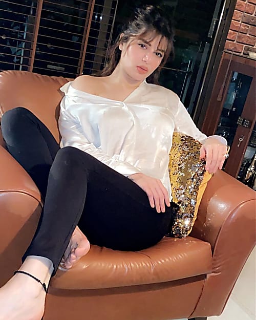 Kainaat Arora Is A Hottie This Pic Is Proof Kainaat arora born on 2 december 1986 (age: kainaat arora is a hottie this pic is