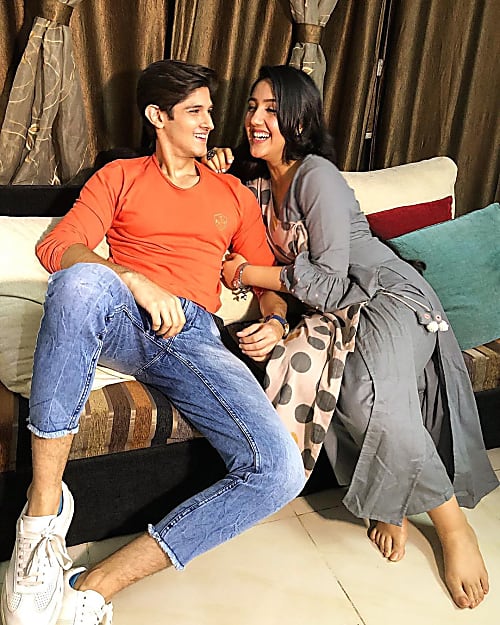 Rohan Ashnoor Are Giving Major Bro Sis Goals Rohan mehra is an indian actor and model known for his role of naksh singhania in star plus yeh rishta kya kehlata hai he also was a contestant in the reali. ashnoor are giving major bro sis goals