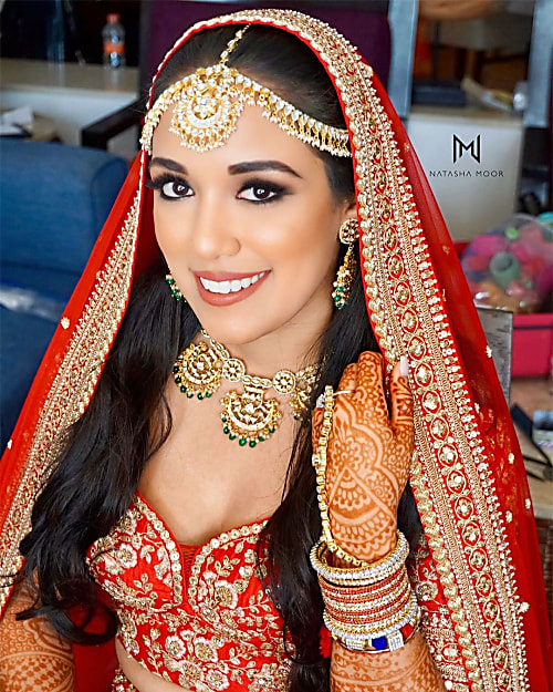 Bridal Hairstyle To Try If You Want To Keep Your Hair Open On Your