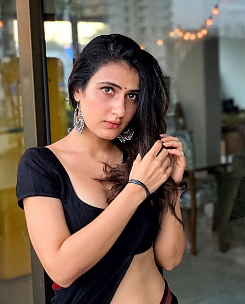 Fatima Shaikh To Star Opposite Shahrukh Khan?